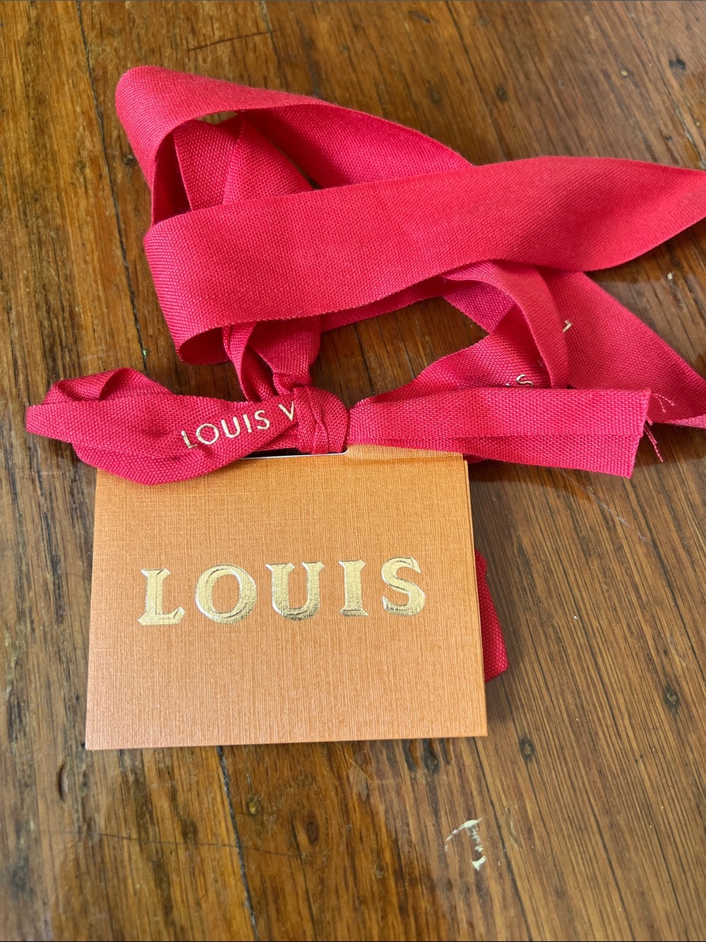 Louis Vuitton holiday LE gift bag, red ribbon - Picture 7 of 7